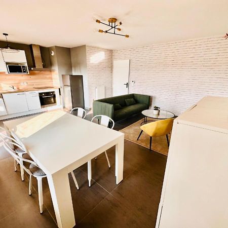Btobed - Location Professionnelle - Appartement 4 Personnes Parking Gratuit - Proche Parc Des Expositions Et Aeroport Cdg 维勒班特 外观 照片