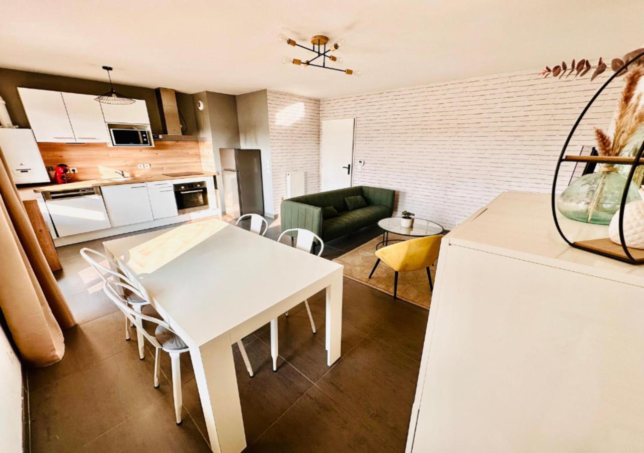 Btobed - Location Professionnelle - Appartement 4 Personnes Parking Gratuit - Proche Parc Des Expositions Et Aeroport Cdg 维勒班特 外观 照片